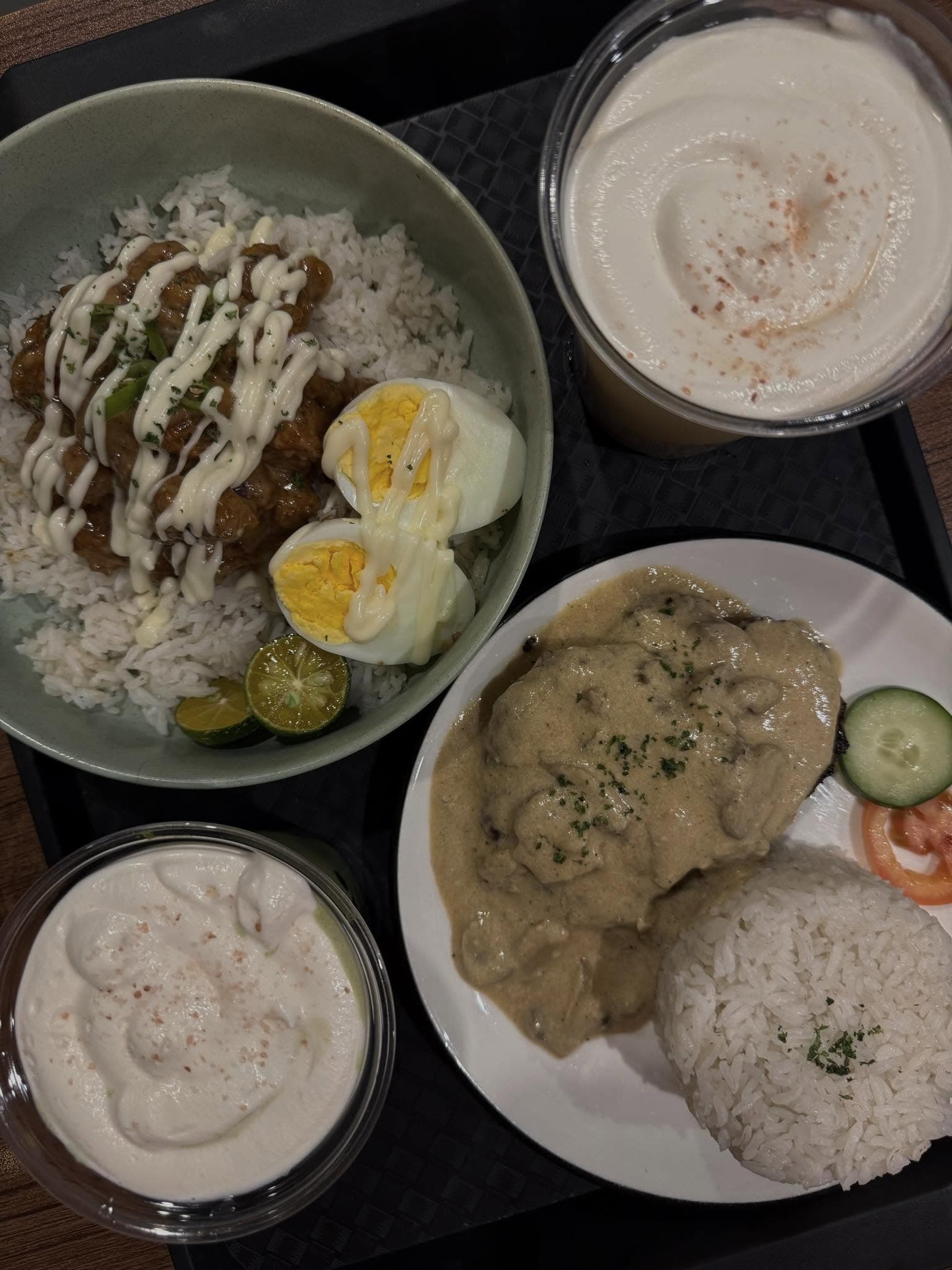 Creamy plates at H.aileys Cafe
